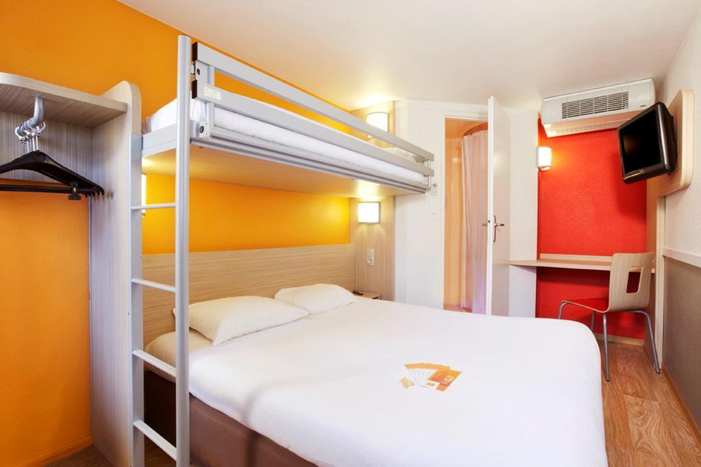 Premiere Classe Valenciennes Ouest Petite Foret Bagian luar foto
