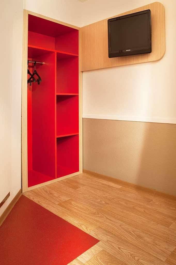 Premiere Classe Valenciennes Ouest Petite Foret Bagian luar foto